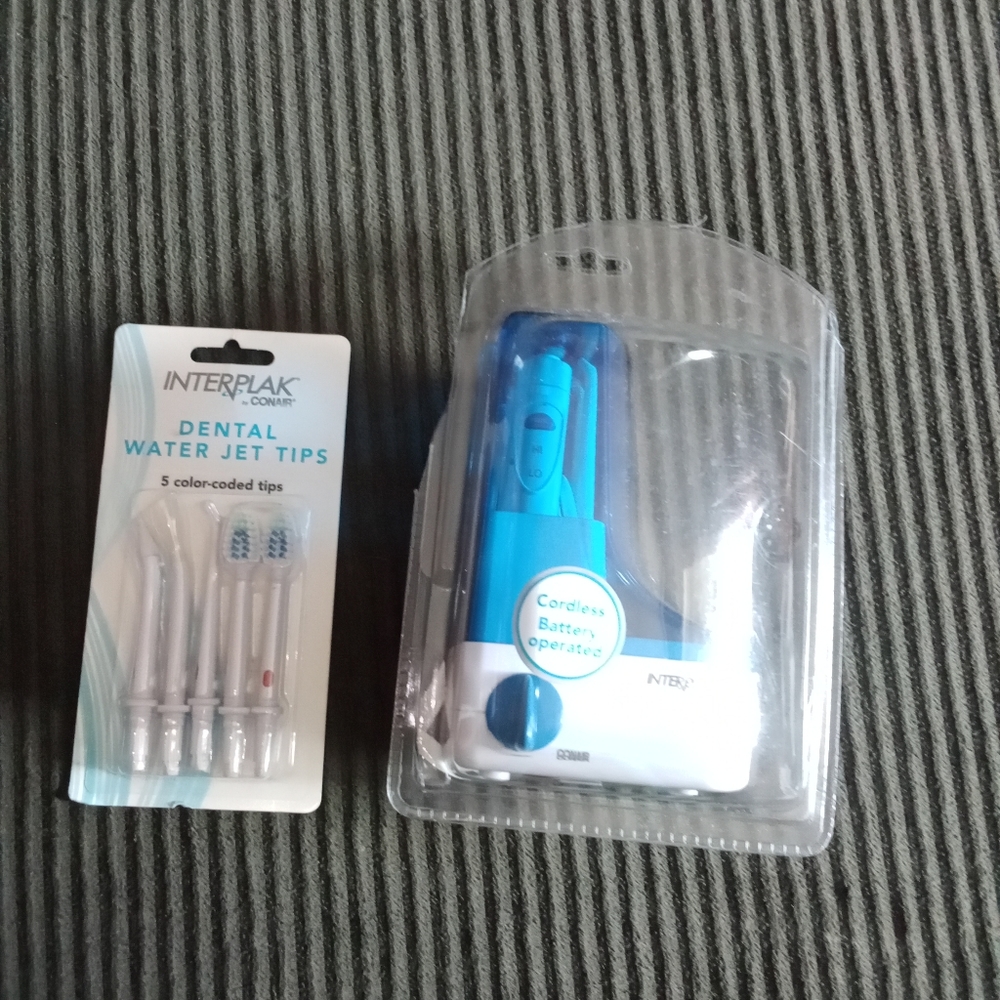 Travel water pik